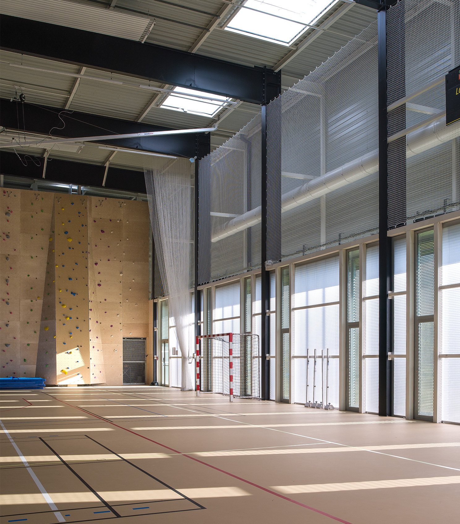 Gymnase de la base aérienne 123